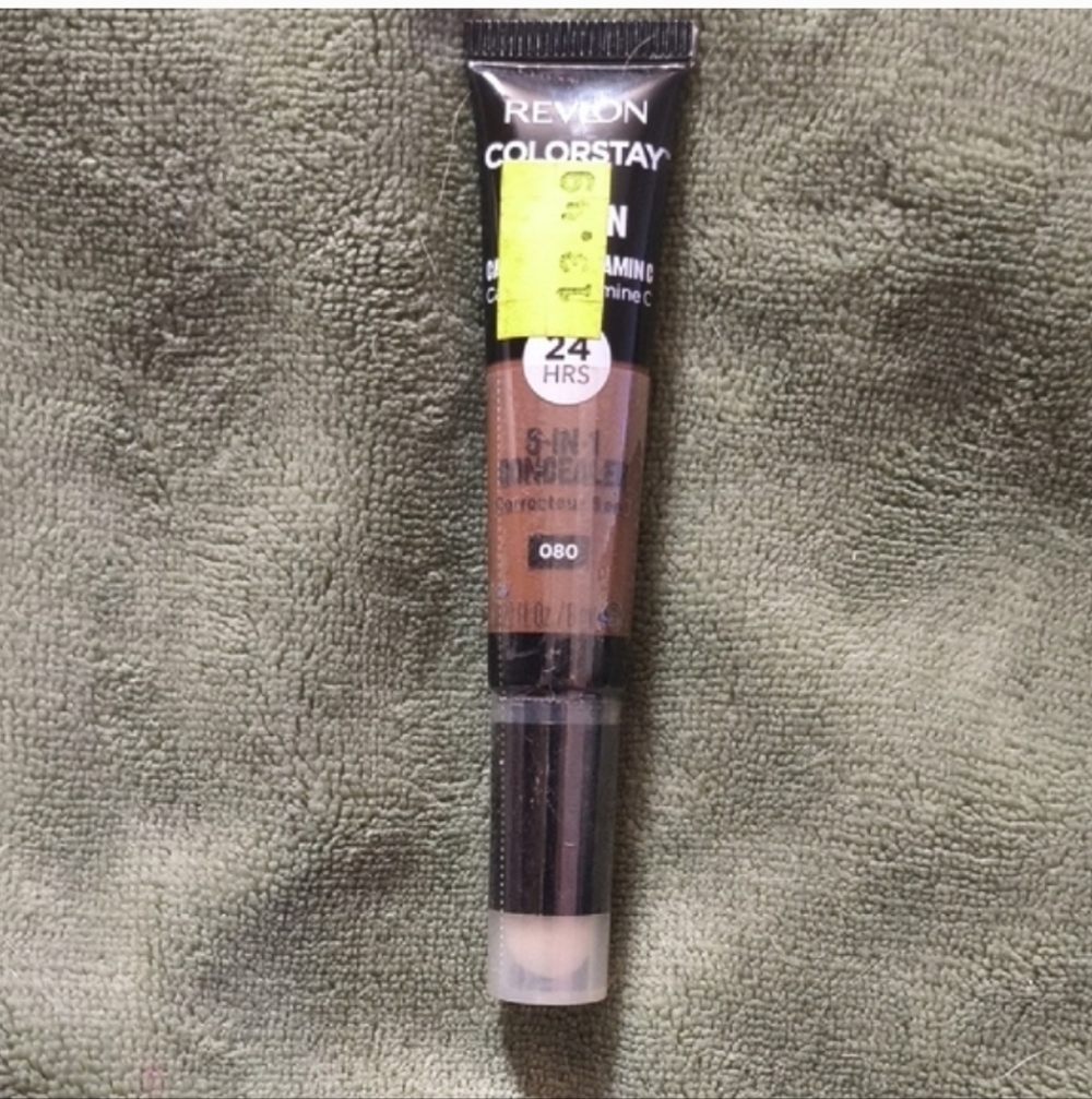 *4 for $28* 080 Coffee - Revlon ColorStay 5-in-1 Concealer